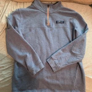 Long sleeve pull over